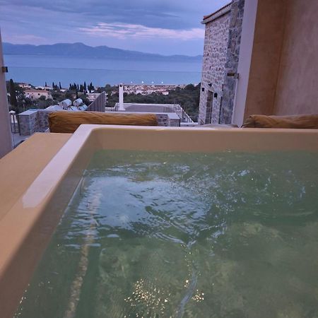 Mani Luxury Suites And Studios In Gytheio With Private Pools Kültér fotó