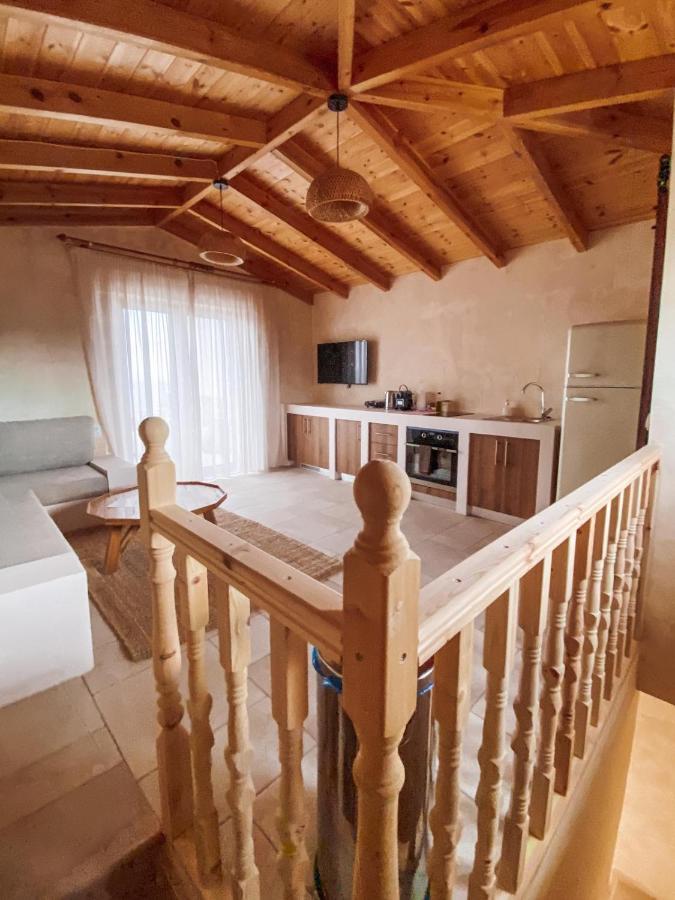 Mani Luxury Suites And Studios In Gytheio With Private Pools Kültér fotó