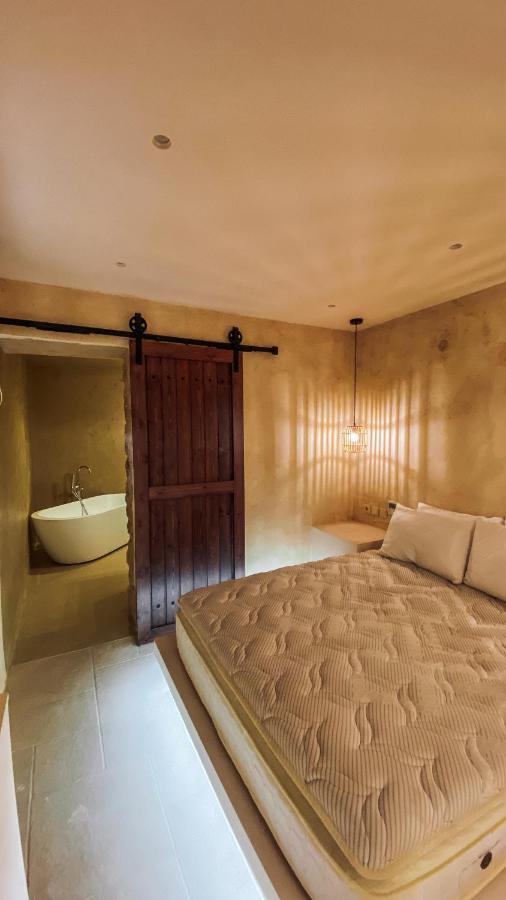 Mani Luxury Suites And Studios In Gytheio With Private Pools Kültér fotó