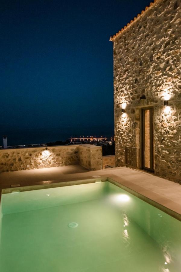 Mani Luxury Suites And Studios In Gytheio With Private Pools Kültér fotó